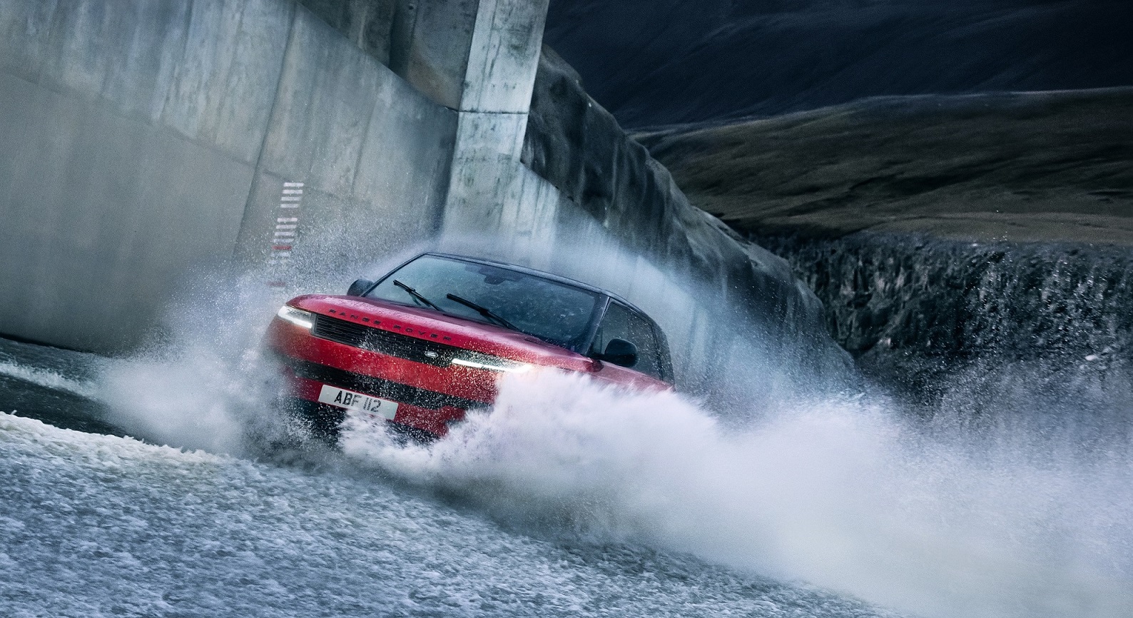 Image for New Range Rover Sport Revealed With Epic Spillway Climb