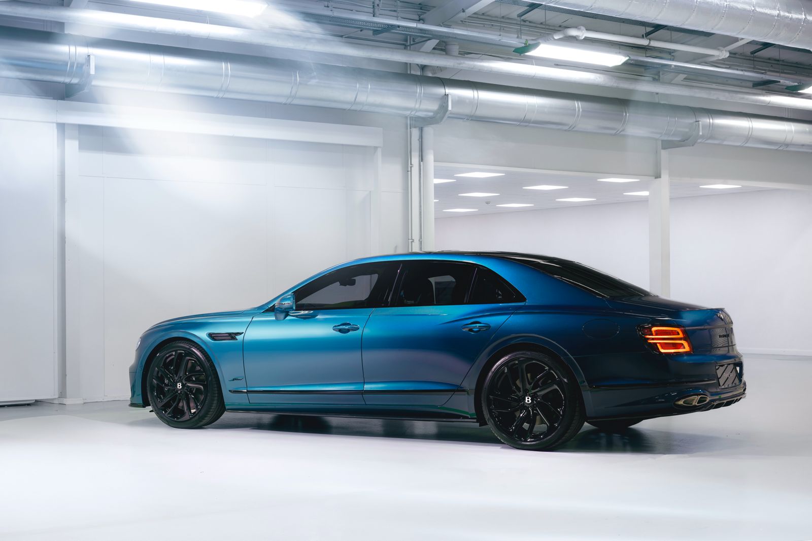 First ‘Ombré’ Sedan Revealed By Bentley