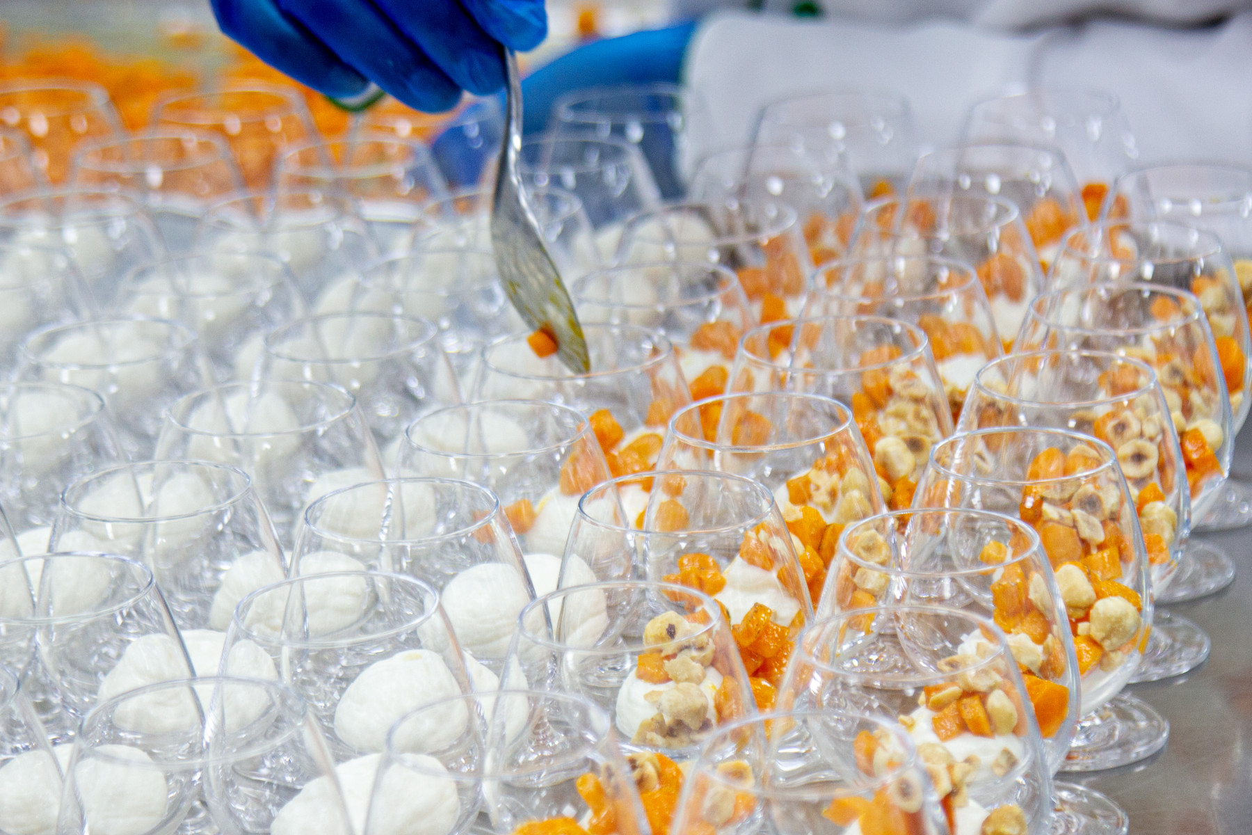 How Do You Cater For One Of The World’s Largest Airshows? Inside Emirates Flight Catering’s Mission To Serve 300,000 Meals At The Dubai Airshow