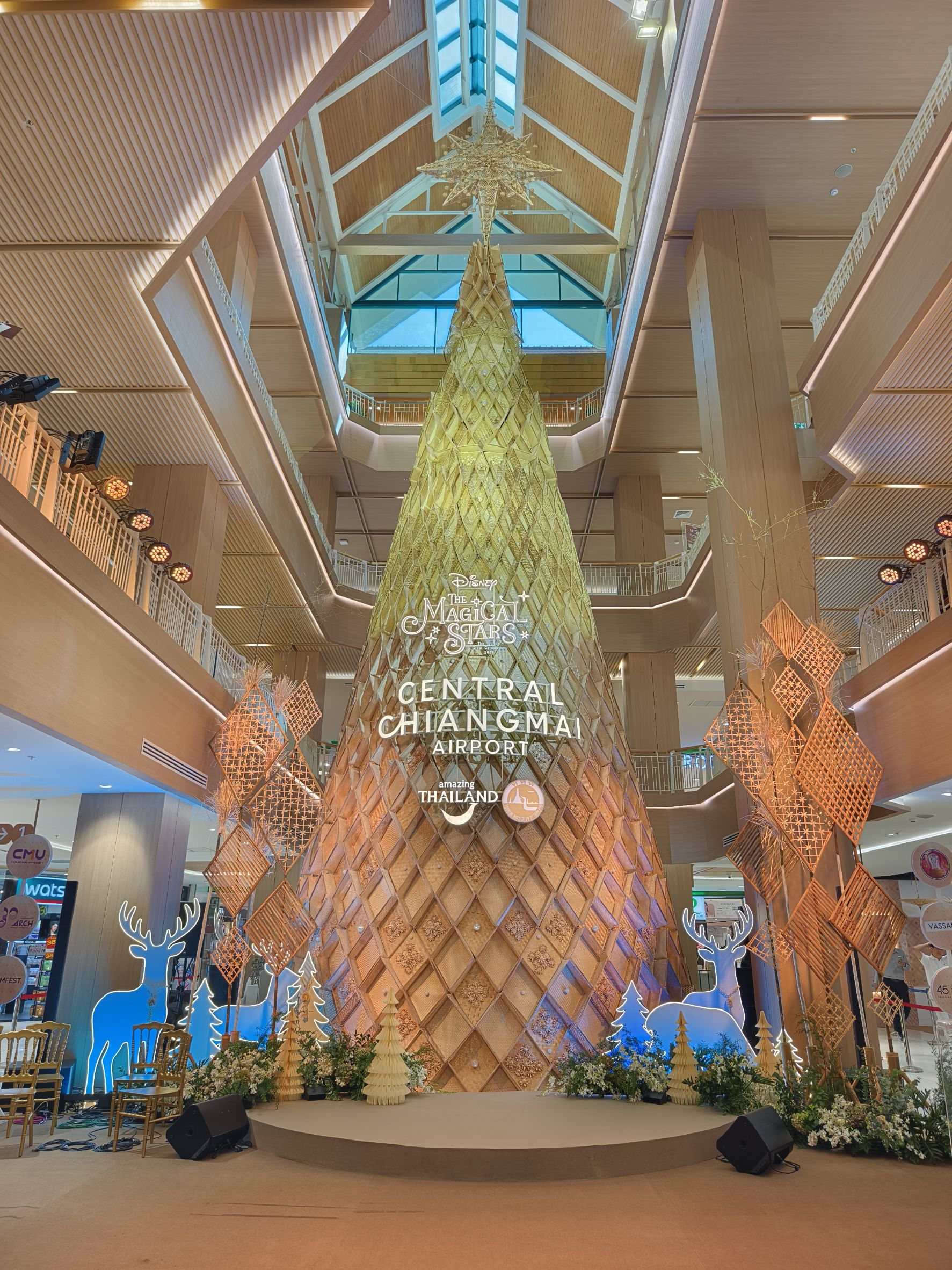 Central Pattana, TAT And The Walt Disney (Thailand) Launched Magical Festivities Land In Thailand: Disney-Themed Christmas Experience