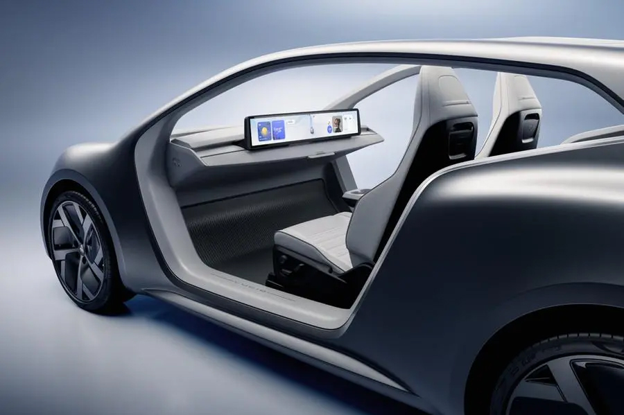 Lucid Details Upcoming Midsize Platform And Announces New Recurring Revenue Streams