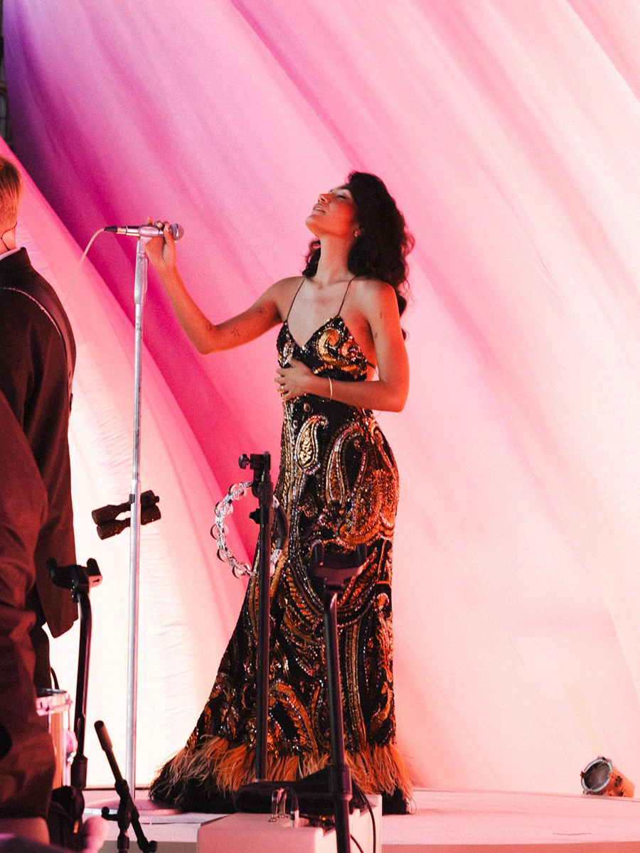 Spotted: Olivia Dean In Etro At The Art Of Loving Live Tour