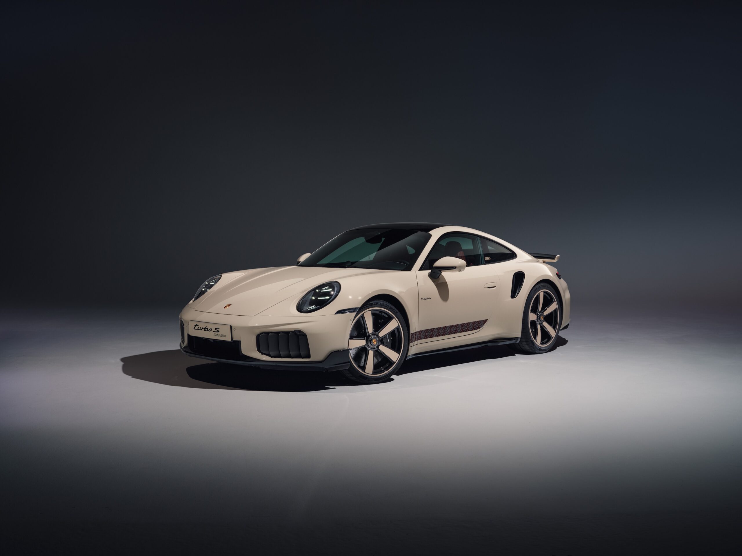 Porsche Unveils Limited Edition 911 Turbo S Sadu Edition To Commemorate 70 Years In Kuwait