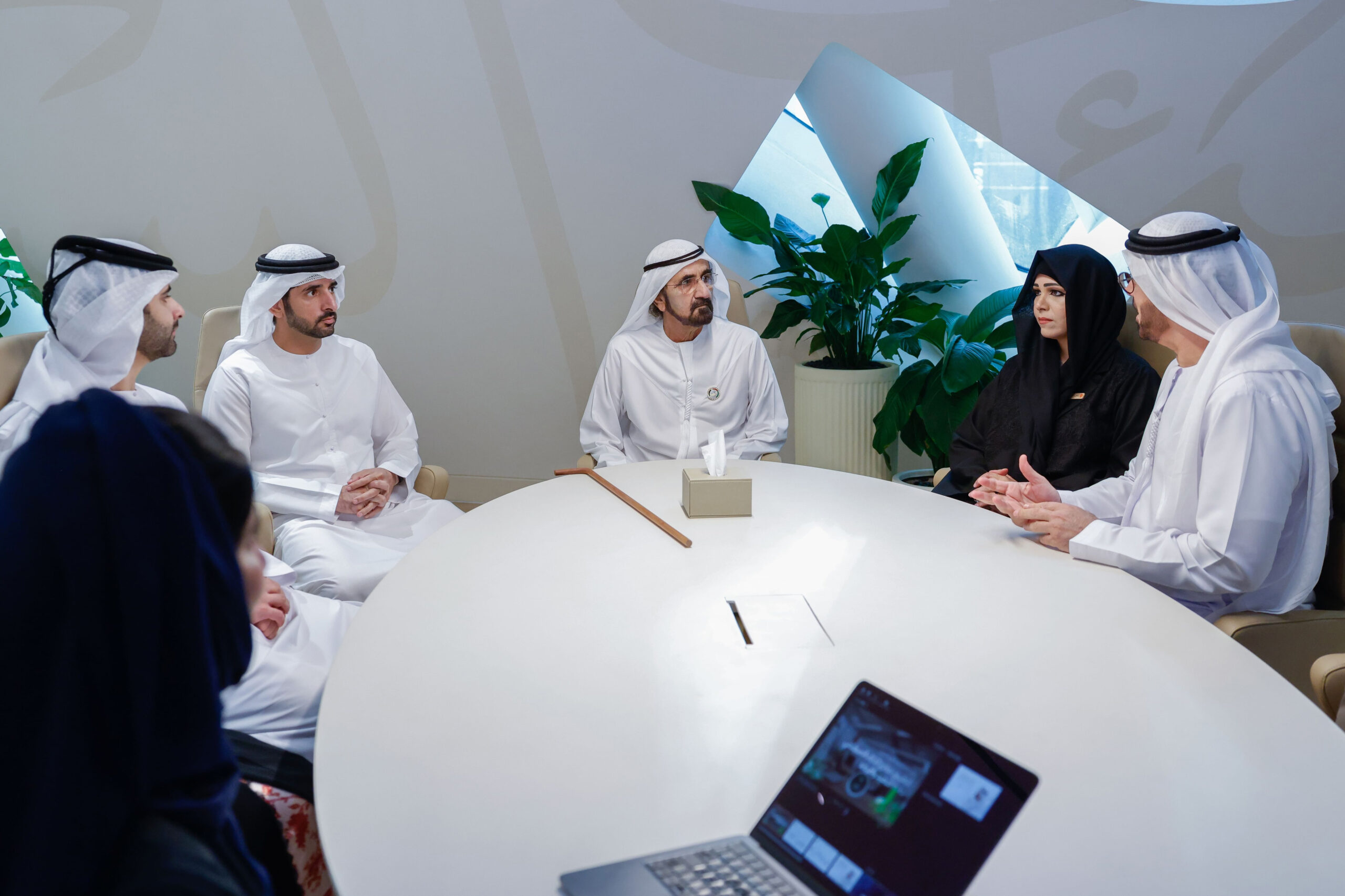 Mohammed Bin Rashid Reviews Progress Of Project To Deploy Agentic AI Across 50% Of Government sectors Within 2 Years