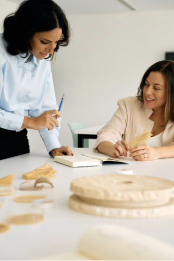 Van Cleef & Arpels Announces The Winners Of The 11th Edition Emergent Designer Prize In Partnership With Tashkeel
