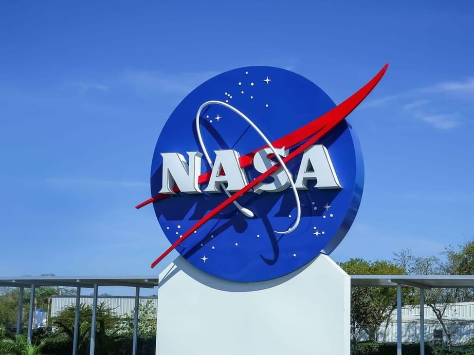 Nasa Begins Implementation Of Permanent Moon Base Plan